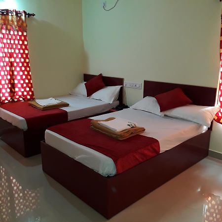 Hotel Ganga Residency Kuzhittura ภายนอก รูปภาพ